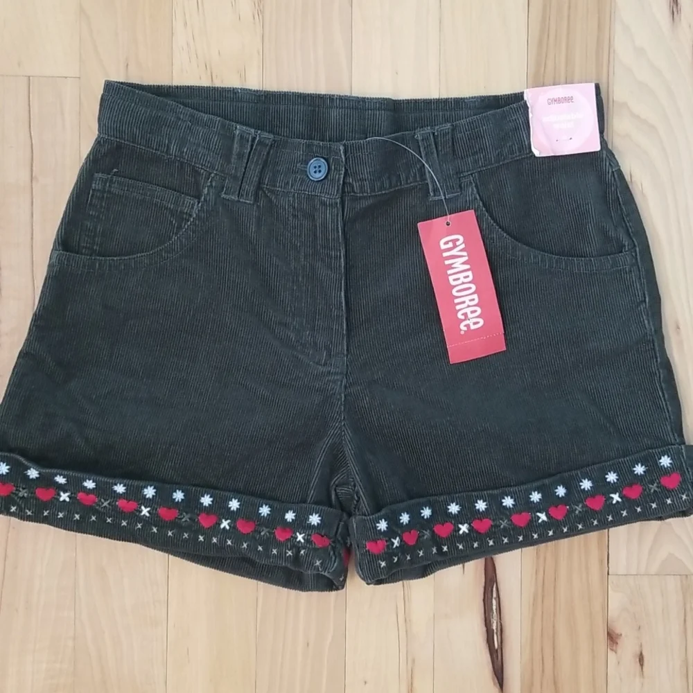 GYMBOREE ❤ Mountain Cabin heart embroidered shorts